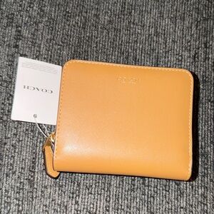Coach New York Billfold Snap Zip Wallet in Honey Brown Refined Calf Leather NWT